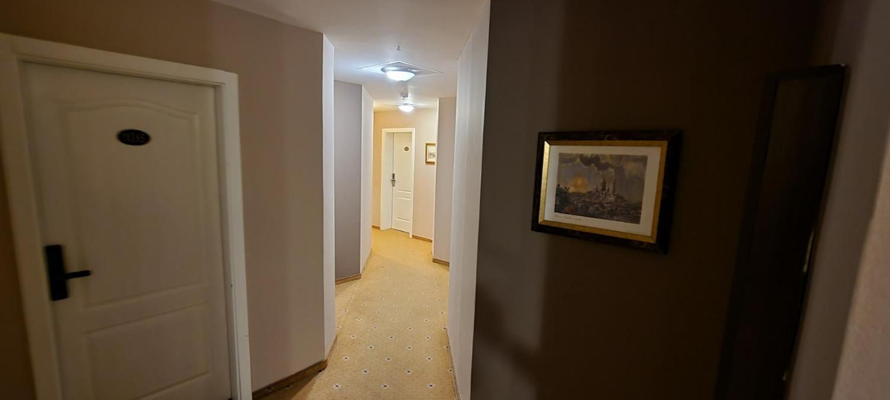 אוהריד Hotel Bluebell מראה חיצוני תמונה