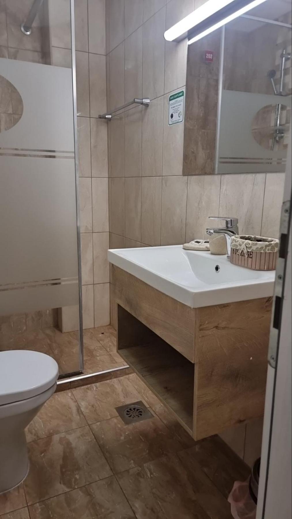 אוהריד Hotel Bluebell מראה חיצוני תמונה